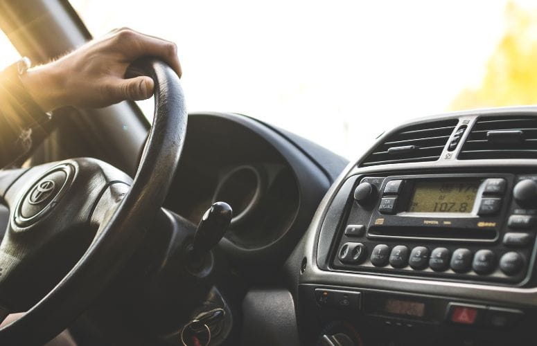 dich vu taxi du lich bien dung quat quang ngai